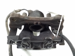 AUDI A4 B9 (2015–2026) Eesmine pidurisadul 8W0615124 - 2