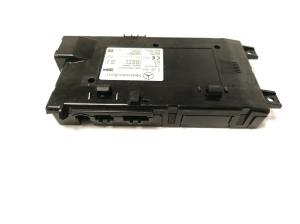 Mercedes Benz C-Class 205 (2014–2021) Telefonilaadija A2059009643 - 6