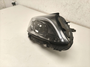 Mercedes Benz C-Class 205 (2014–2021) Esituli A2059069405 - 2