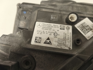 Mercedes Benz C-Class 205 (2014–2021) Esituli A2059069405 - 6