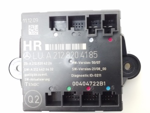  Rear side door control unit 