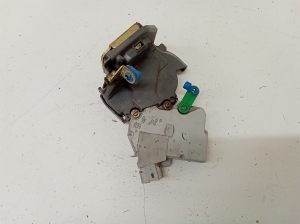 NISSAN X-Trail T30 (2001–2007) Rear side door lock 825528H710 - 3
