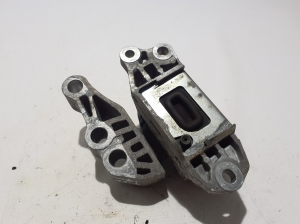 FIAT Tipo (2015–2026) Engine mount 52040727 - 2