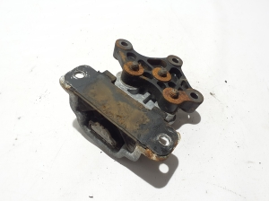 FIAT Tipo (2015–2026) Gearbox mount 52083500 - 2