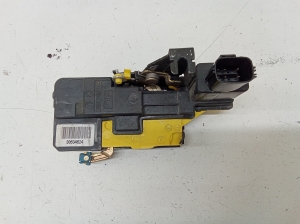 VOLVO XC90 (2002–2014) Rear side door lock 30634624 - 3