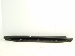 Mercedes Benz GLE-Class 167 (2019–2026) Schwellerverkleidung außen A1676900404