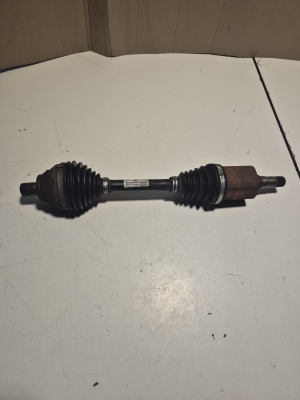   Antriebswelle vorne und ihre Teile  - 5Q6407271L 
