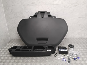 Staukasten unter der Motorhaube - 32239221