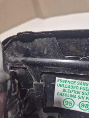 RENAULT Kadjar (2015–2026) Bouchon de remplissage de carburant 788308330R - 3