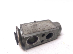 Mercedes Benz A-Class 169 (2004–2012) Klimaschlauch Ventil 1718300184 - 4