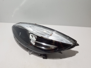 RENAULT Scenic (2009–2015) Esituli 260601946R - 6