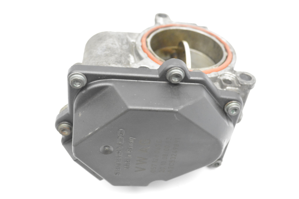 Used AUDI Q7 Accelerator valve 057128063d