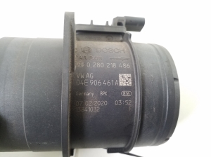 AUDI A4 B9 (2015–2026) Õhuvoolu andur 04E906461A - 4