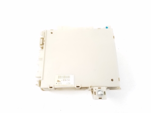 LEXUS GS RX (2003–2009) Kaitsmekarp salongis 8267030250 - 2