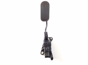 Accelerator pedal - 7811053010