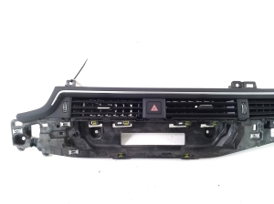 AUDI A4 B9 (2015–2026) Dashboard air vent grilles 8W1820902D - 4