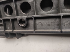 Mercedes Benz E-Class W207 (2009–2017) Hutablagenheber A2078600141 - 4