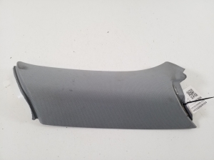 AUDI A4 B9 (2015–2026) Garniture du montant arrière 8W9867287B - 2