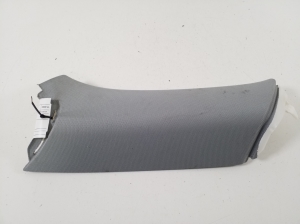 AUDI A4 B9 (2015–2026) Tagumise toe sisekujundus 8W9867288B - 4