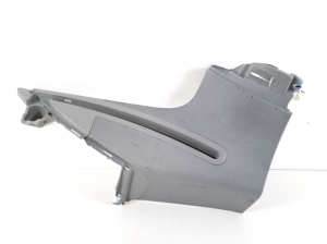 Garniture du montant arrière - 8W9867245G
