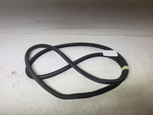Front door rubber seal - 5G4867912