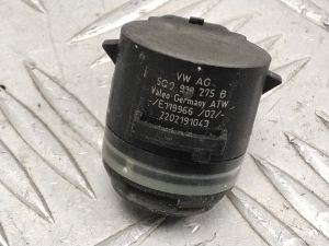 Volkswagen Golf VII (2012–2026) Parksensor hinten 5Q0919275B - 2