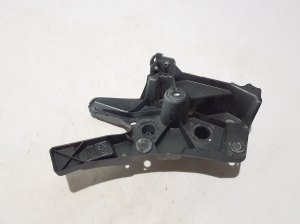 VOLVO XC60 (2017–2026) Front fender bracket 32288928 - 2
