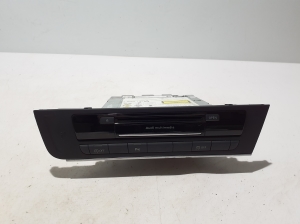   Radio / CD-Player / DVD-Player / Navigation  - 4G1035043E 