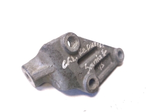 Hyundai Santa Fe (2012–2018) Rear differential bracket - 2