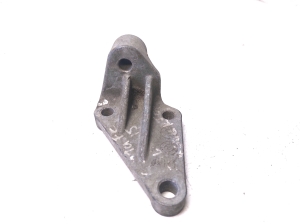 Rear differential bracket - 