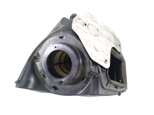 AUDI A4 B9 (2015–2026) Luftfiltergehäuse 8W0133835K - 4