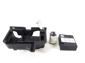 AUDI A4 B9 (2015–2026) Compresseur de pneus 8P0012615A - 3