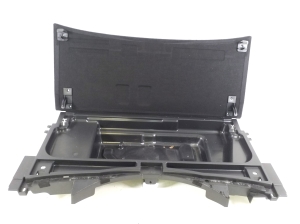 AUDI A4 B9 (2015–2026) Other trunk interior part 8W9861486E - 2