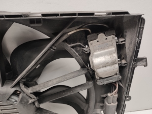 Mercedes Benz E-Class W207 (2009–2017) Ensemble de radiateurs et ses pièces A2049060212 - 3