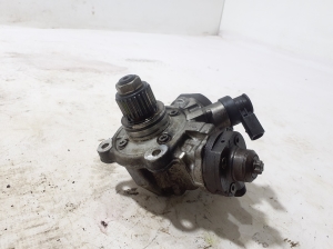 AUDI A6 C7 (2011–2018) Kütusepump 059130755CG - 2