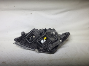 Mercedes Benz V-Class 447 (2014–2026) Esituli ja selle osad A4479068001 - 2