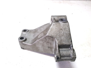 FIAT Ducato (290) (2014–2026) Engine bracket 504090245 - 4