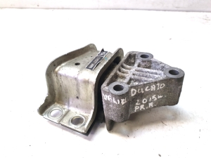 Engine mount - 1363376080