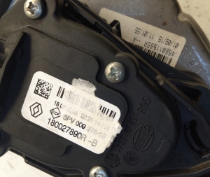 RENAULT Espace V (2014–2026) Gaspedal 180027890R - 2