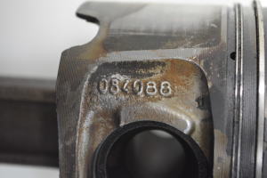 BMW 5 SERIES E60 (2003–2010) Piston and its parts 084088 - 2