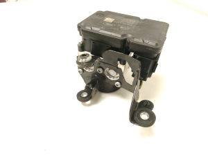 Land Rover Evoque (2011–2018) ABS bloks BJ322C405AG - 2