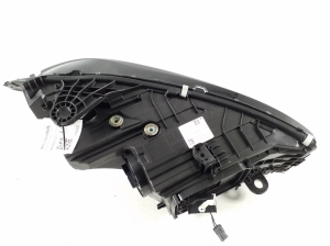 Mercedes Benz C-Class 206 (2021–2026) Esituli A2069067103 - 7