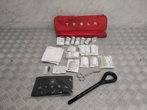 First aid kit - 105387100A