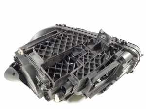 Mercedes Benz B-Class 247 (2018–2026) Esituli A2479061405 - 8