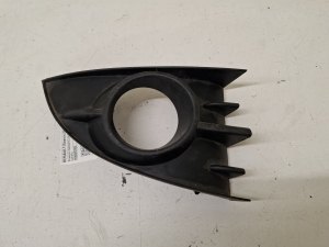 Front bumper fog light bracket - P0009765