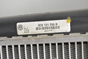 Volkswagen Passat B6 (2005–2010) Motorkühler 3C0121253R - 4