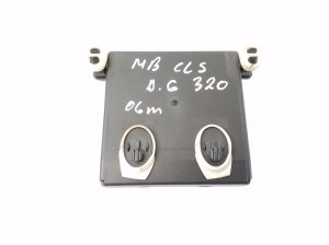 Mercedes Benz CLS-Class 219 (2004–2010) Rear side door control unit A2198200326 - 2