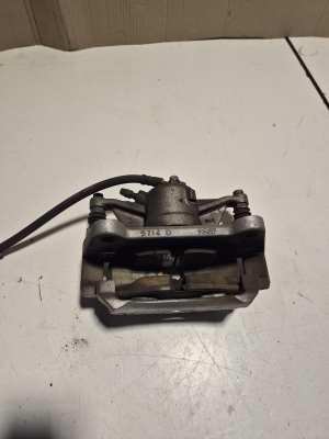 Volkswagen Taos I (2021–2026) Front brake caliper - 3
