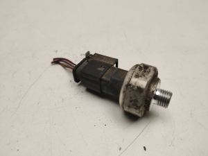 Mercedes Benz E-Class W207 (2009–2017) A/C condenser sensor A0045429018 - 3