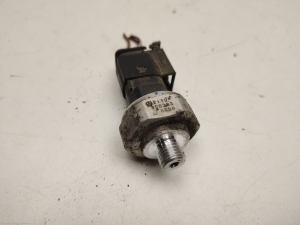Mercedes Benz E-Class W207 (2009–2017) A/C condenser sensor A0045429018 - 4